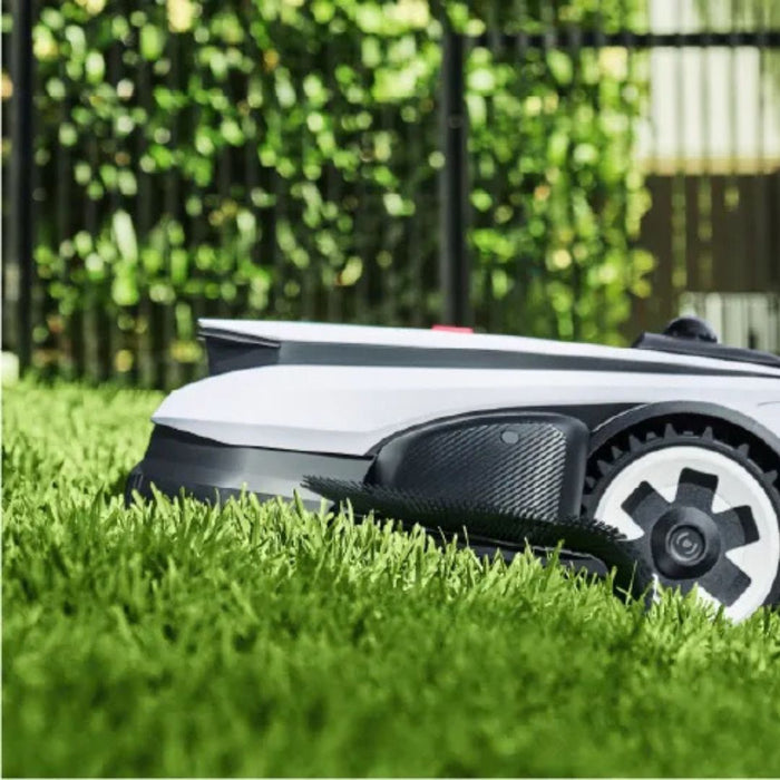 Ecovacs GOAT A1600 LiDAR PRO – Robot Tagliaerba Senza Filo Perimetrale (fino a 1600mq) + Care Kit Omaggio