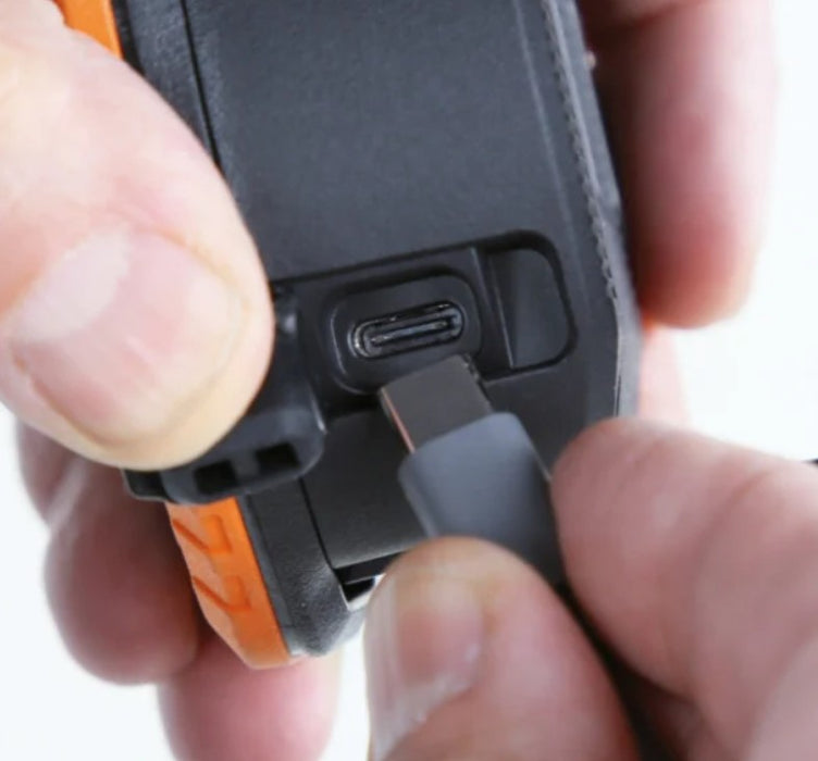 Lampada Torcia Led tascabile 1838Pocket con ricarica wireless
